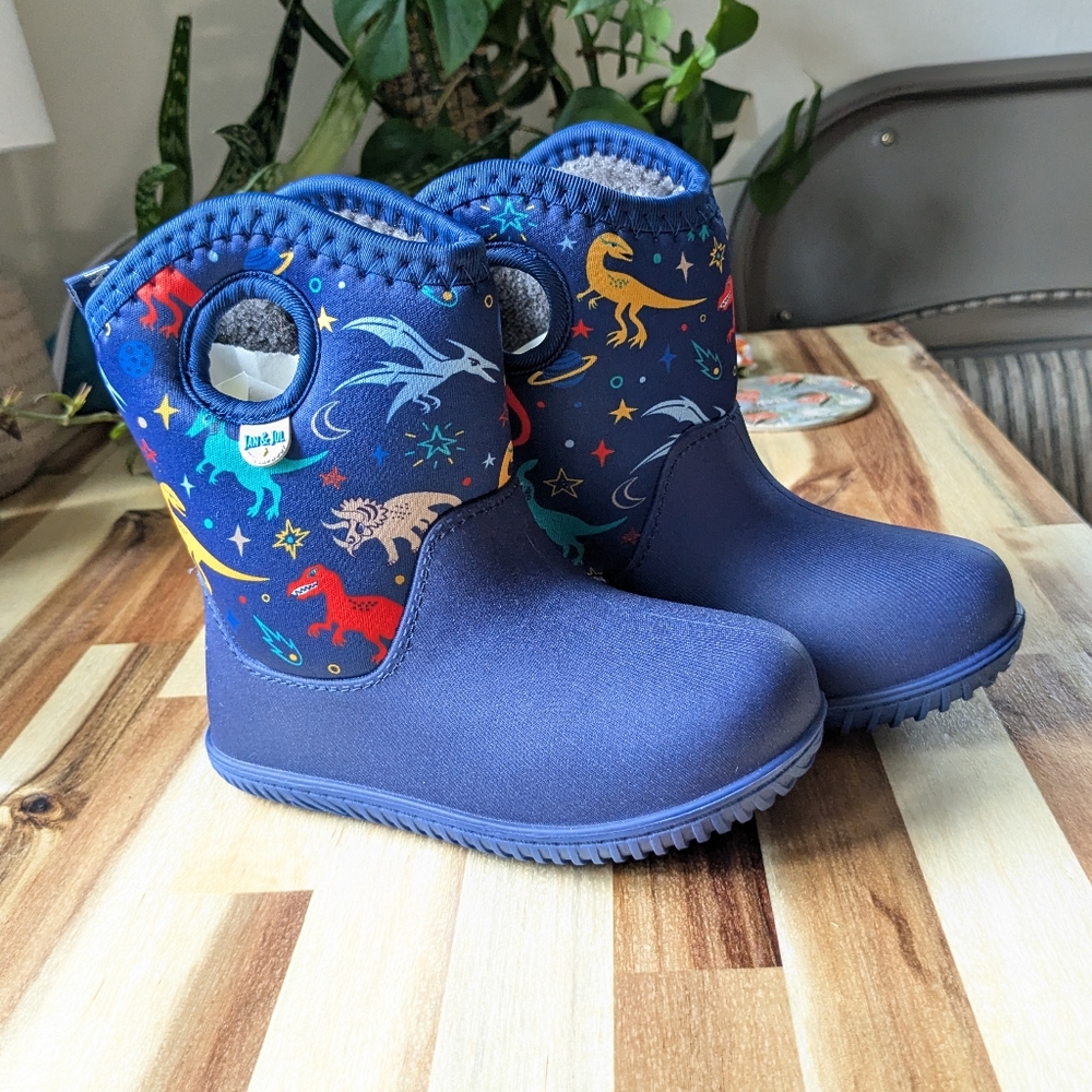 Toddler winter boots sz 9